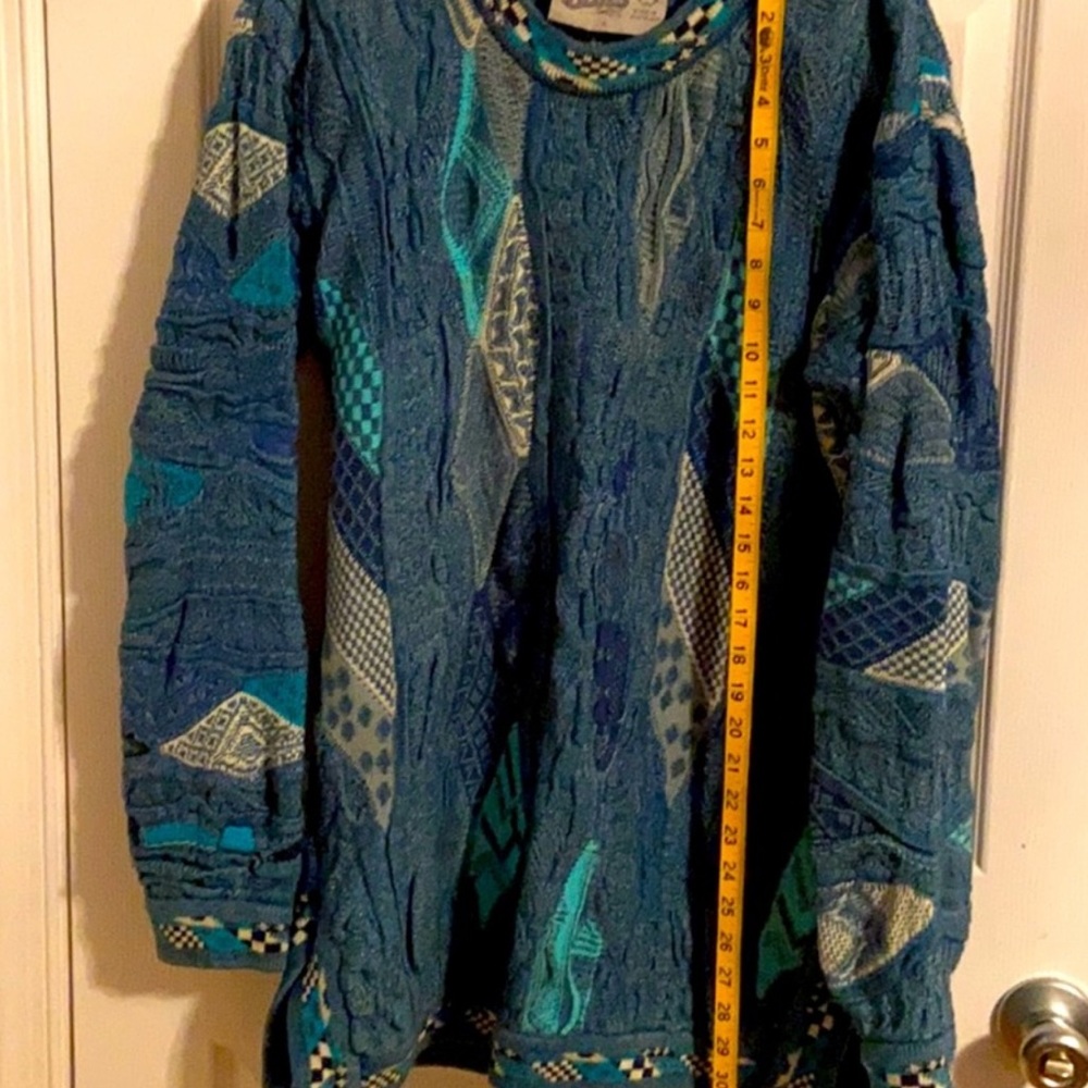 HEAVY BLUE SWEATER